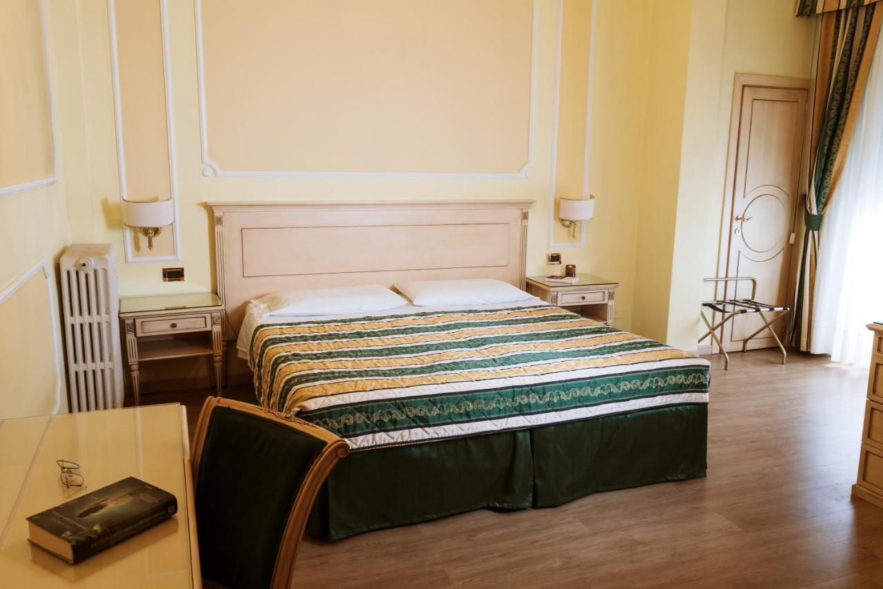Hotel Terme Salus Abano Terme Exteriör bild