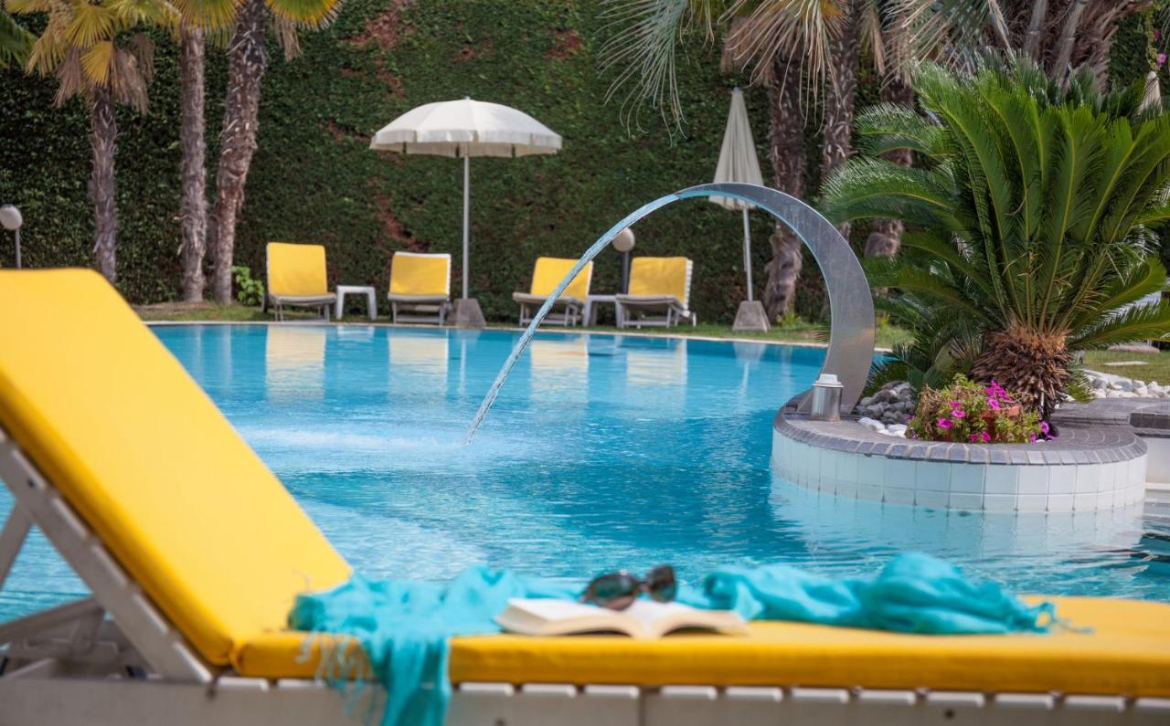 Hotel Terme Salus Abano Terme Exteriör bild