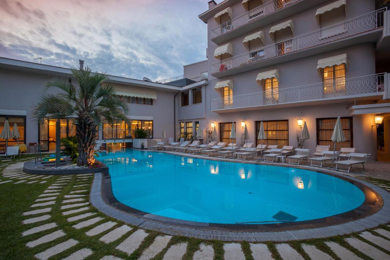 Hotel Terme Salus Abano Terme Exteriör bild
